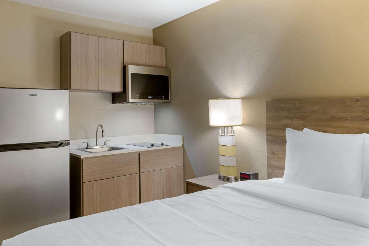 Suburban Extended Stay Hotel Raleigh Exterior photo